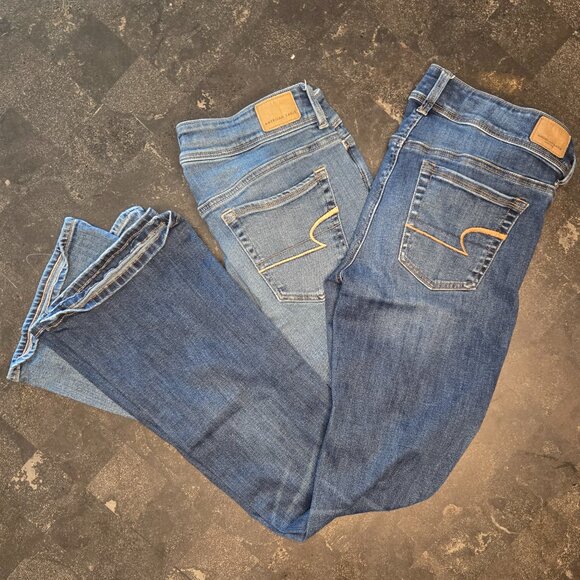 BUNDLE - 2 FOR 1 WOMENS AMERICN EAGLE SUPER STRETCH KICK BOOT DENIM JEANS - WOW! - Picture 1 of 12